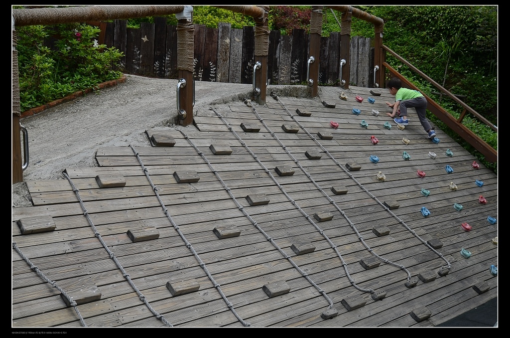 攀岩牆.jpg 攀岩牆.jpg