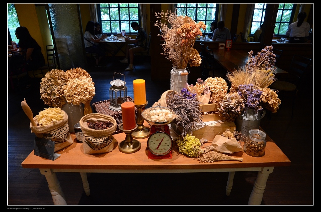 佈置物.jpg 佈置物.jpg