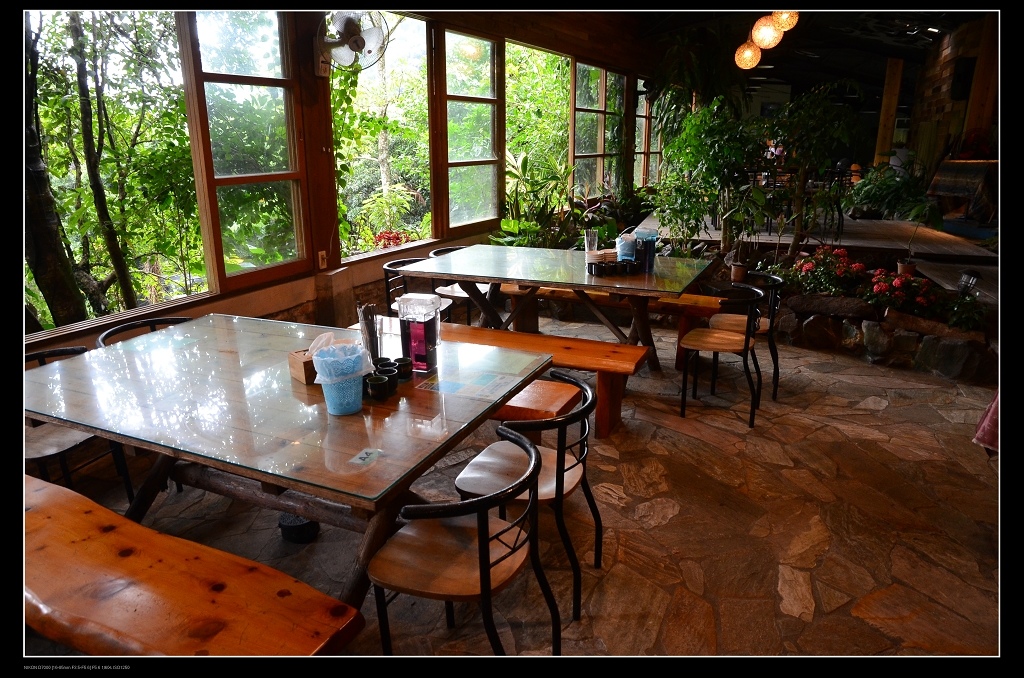 餐桌2.jpg 餐桌2.jpg