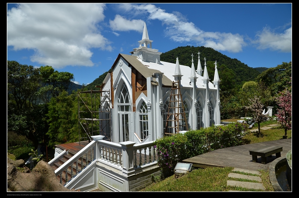 教堂1.jpg 教堂1.jpg