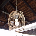 特殊造型的鳥籠燈
