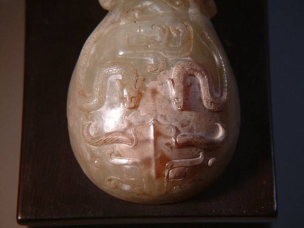 戰國青玉龍頭螭鳳紋帶勾 (6).jpg