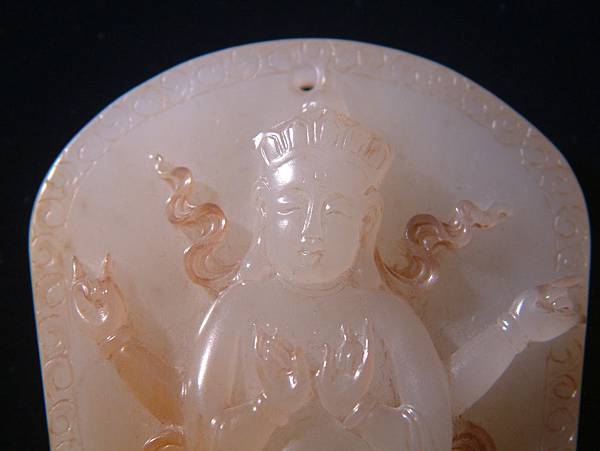 清中期仔兒玉藏傳佛教四手觀音牌 (2).JPG 清中期仔兒玉藏傳佛教四手觀音牌 (2).JPG