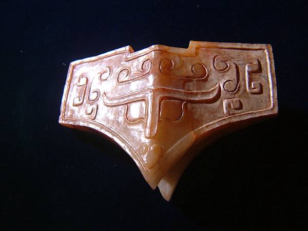 戰國白玉饕餮紋劍飾 (7).JPG 戰國白玉饕餮紋劍飾 (7).JPG