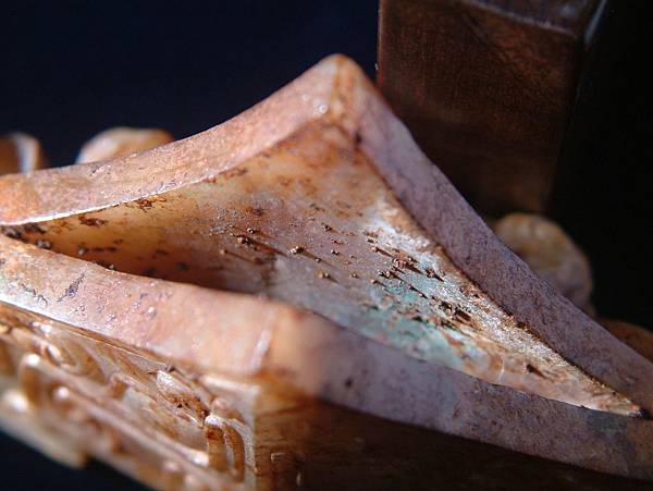 西漢白玉螭龍鳳紋劍飾 (13).JPG 西漢白玉螭龍鳳紋劍飾 (13).JPG