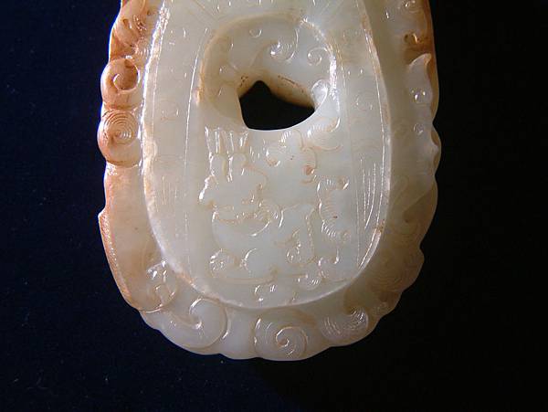 西漢青白玉四神獸韘形珮 (7).JPG 西漢青白玉四神獸韘形珮 (7).JPG