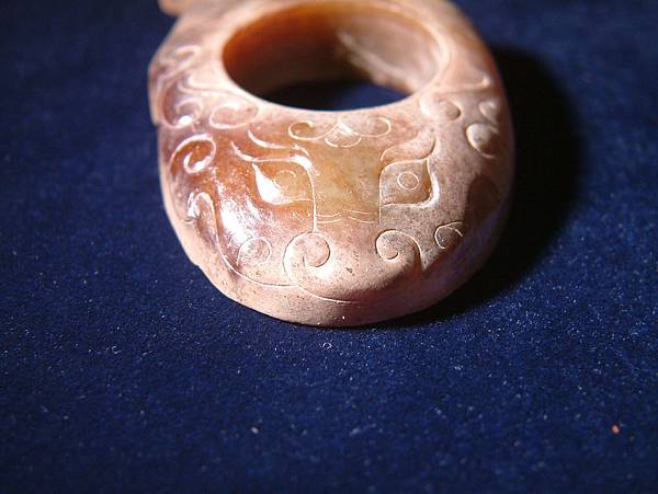 戰國青玉饕餮紋韘形珮一 (5).JPG 戰國青玉饕餮紋韘形珮一 (5).JPG