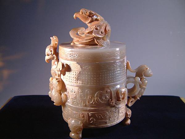 西漢青玉鳳鈕厄 (1).JPG 西漢青玉鳳鈕厄 (1).JPG