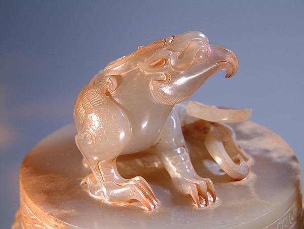 西漢青玉鳳鈕厄 (4).JPG 西漢青玉鳳鈕厄 (4).JPG