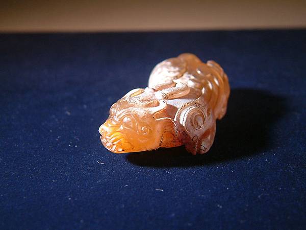 宋黃瑪瑙辟邪.jpg 宋黃瑪瑙辟邪.jpg