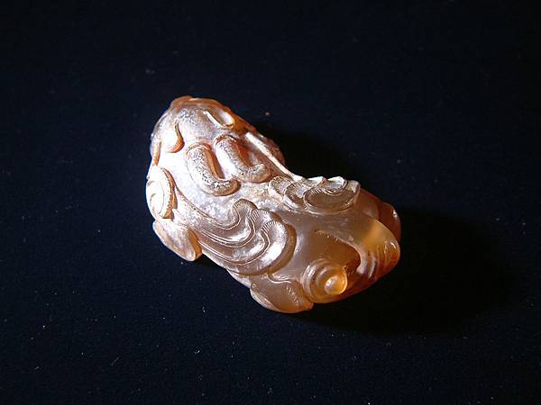 宋黃瑪瑙辟邪 (11).jpg 宋黃瑪瑙辟邪 (11).jpg