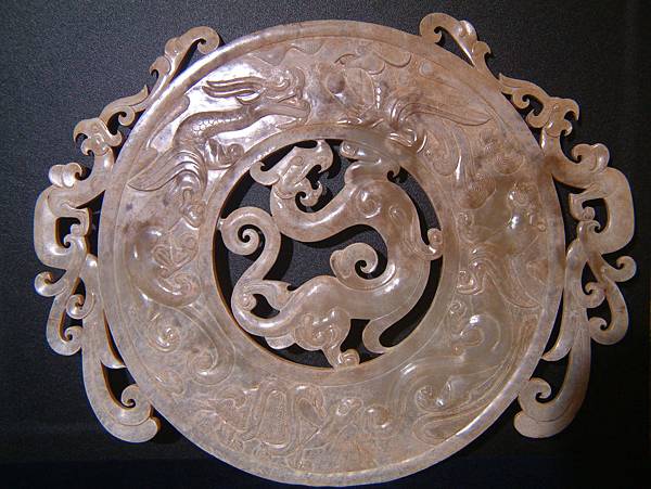 西漢白玉四靈出廓璧 (10).JPG 西漢白玉四靈出廓璧 (10).JPG