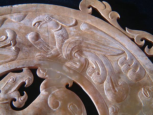 西漢白玉四靈出廓璧 (4).JPG