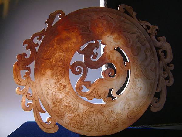 西漢白玉四靈出廓璧 (12).JPG