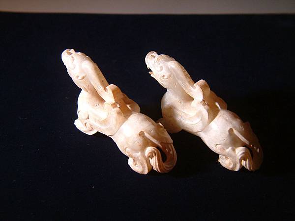 漢白玉天祿一對 (3).JPG