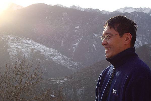 323逛逛俄尔村.jpg