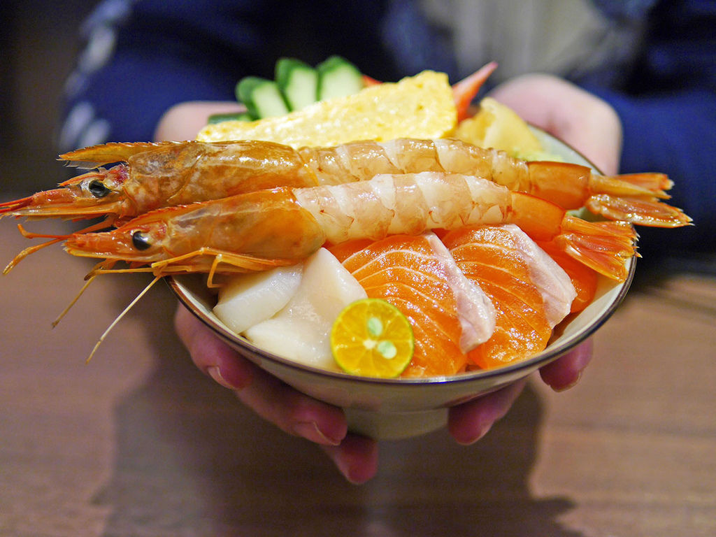 宇翼筱食堂_絕品三色丼_174125.JPG