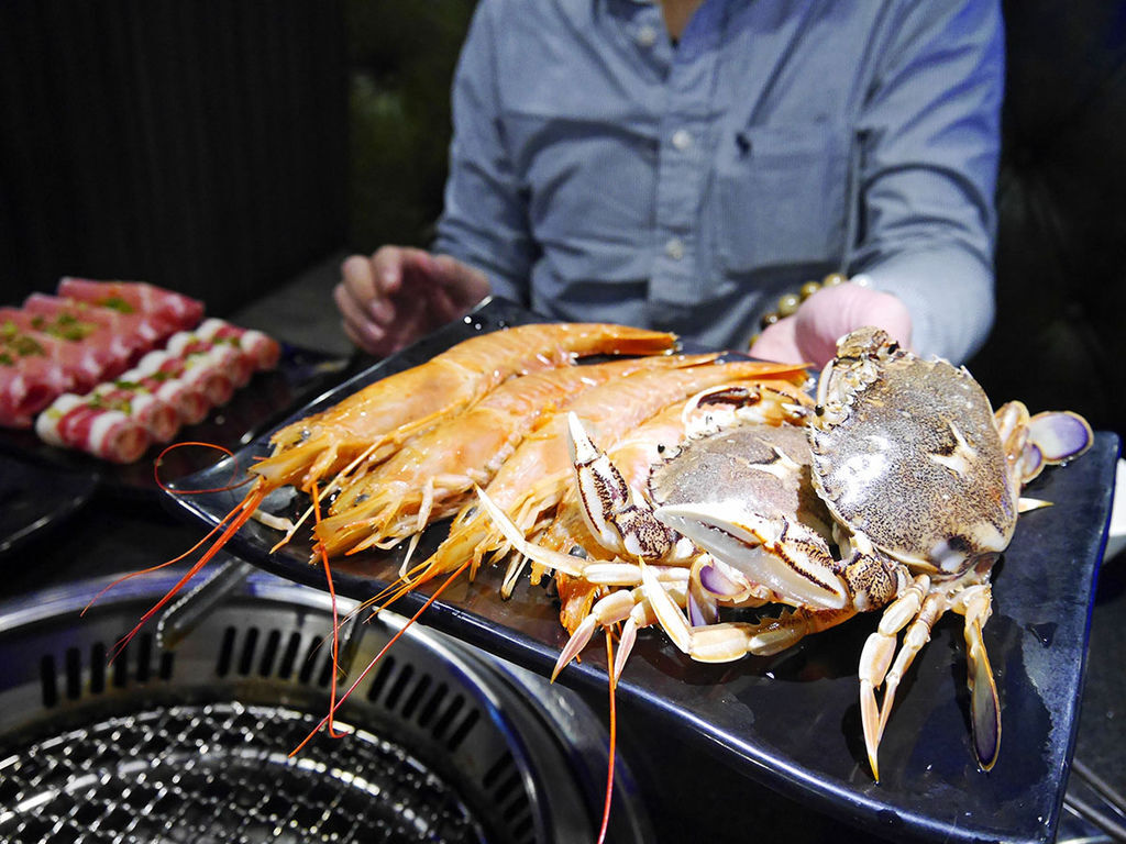 天外天精緻無煙燒肉_黃金蟹%26;天使紅蝦_200520.JPG 天外天精緻無煙燒肉_黃金蟹%26;天使紅蝦_200520.JPG