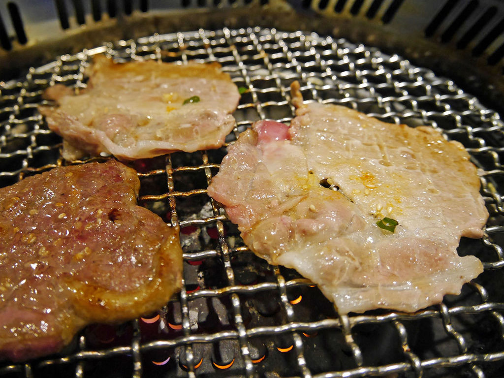 天外天精緻無煙燒肉_梅花豬_202556.jpg 天外天精緻無煙燒肉_梅花豬_202556.jpg