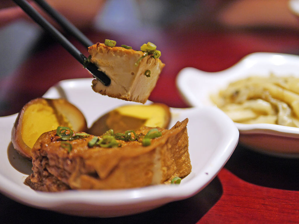 大稻埕魯肉飯_油豆腐滷鴨蛋_120049.JPG