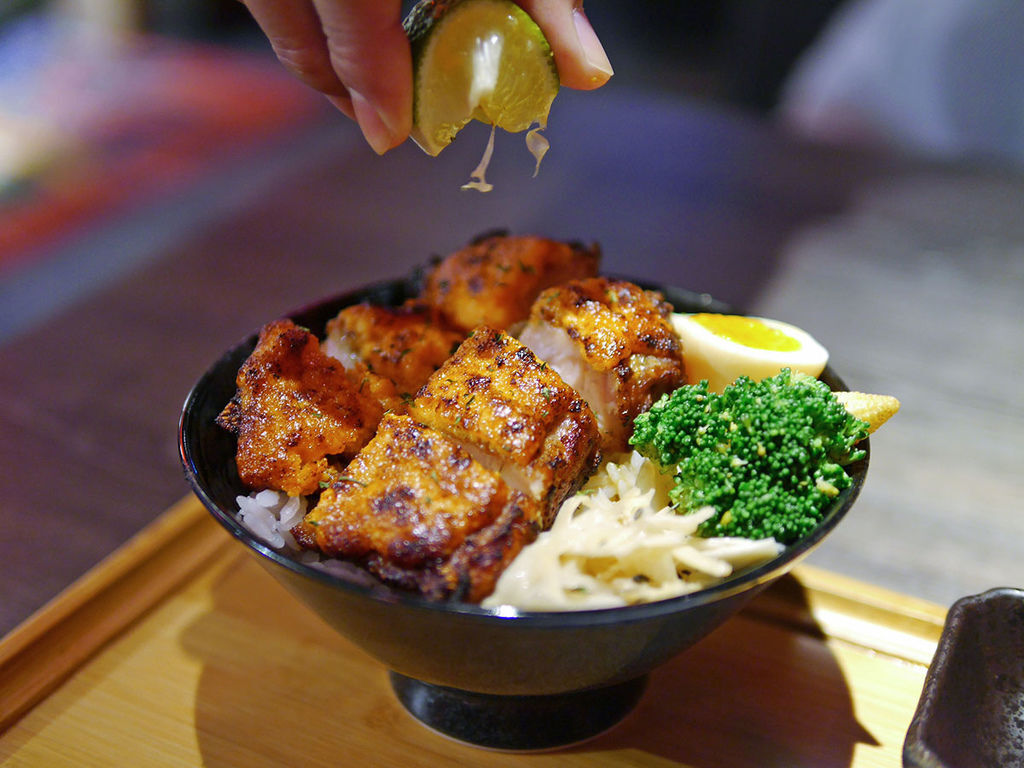 大河屋_丼飯_明太子燒烤雞腿丼_205731.JPG