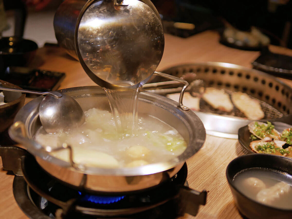 赤富士日式無煙燒肉鍋物_昆布鍋_132137.JPG