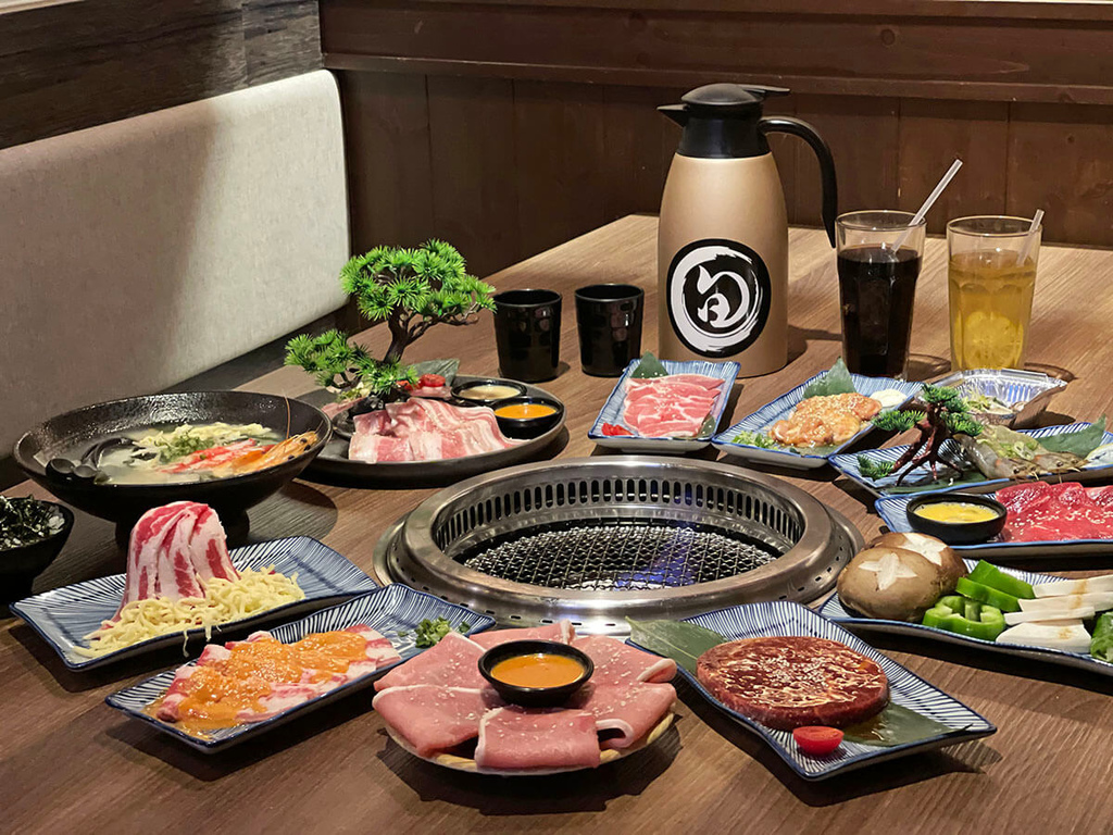 食記 台中后里 旬 極上燒肉 肉控必收 單點品質 專業擺盤 平價收費的日式燒肉放題 80款嚴選食材 Prime牛肉任吃 台中燒肉吃到飽推薦