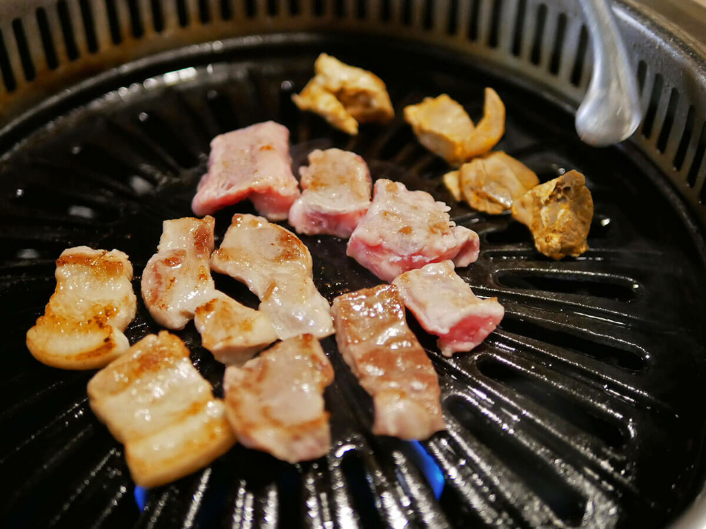 歐買尬日式無煙燒肉_宵夜超值豚燒肉盛合套餐_215929.JPG