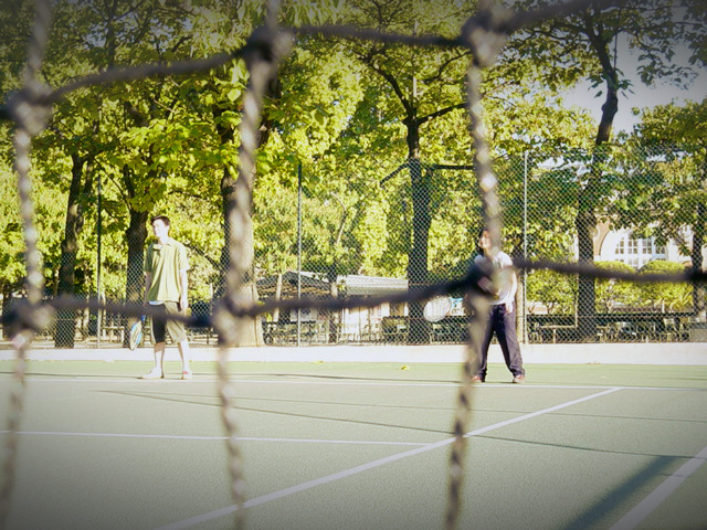 盧森堡公園打網球