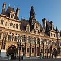 Hôtel-de-Ville-de-Paris-Extérieur-façade---630x405---©-Fotolia-jorisvo.jpg