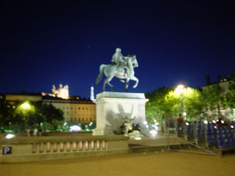 Place Bellecour廣場‧路易十四像