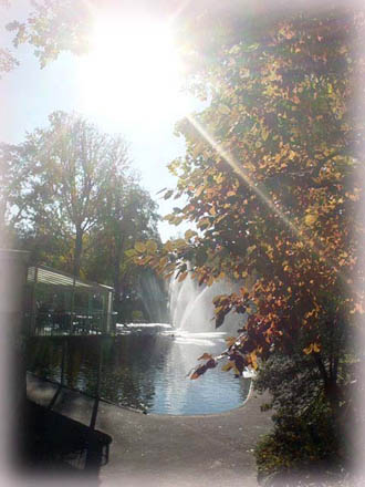 「秋色連波，波上寒煙翠...」