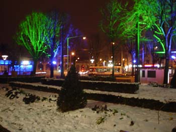 Place Jean Mace廣場上的夜景