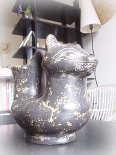 古哥倫比亞的貓型水壺