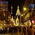 巴塞隆納的街 ~在聖誕燈飾的照耀下,夜是美的.....