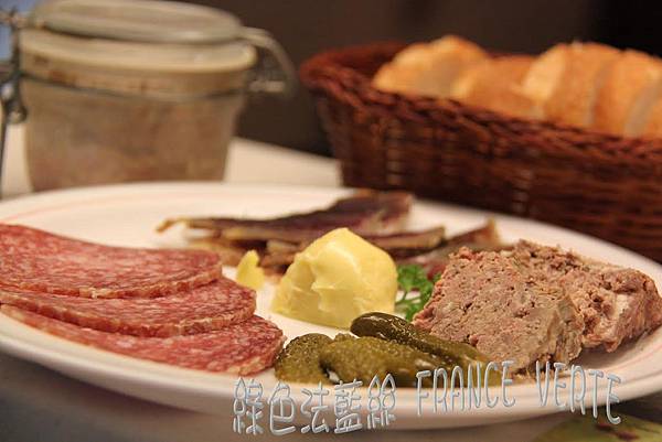 法國醃肉拼盤(charcuterie)