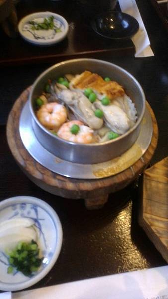 198--2015.11.09午餐-七種釜飯-生蠔，蟹肉，鰻魚