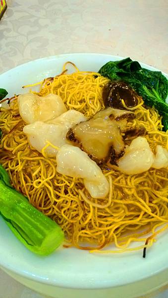 Fried noodle with fish.jpg