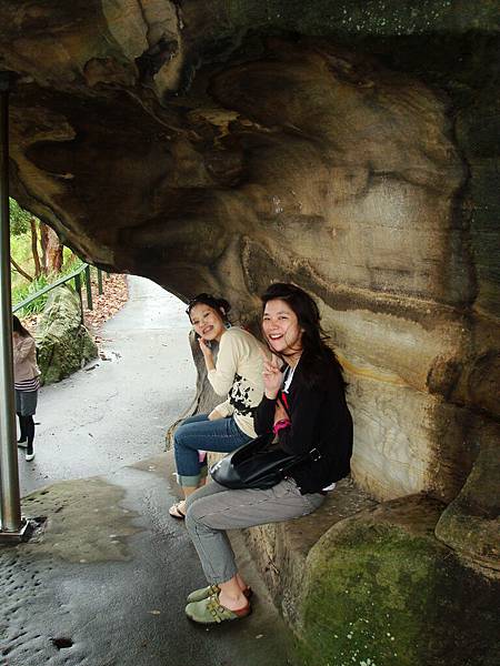 Mrs. MacQuarie's Chair 03