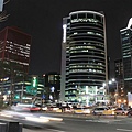 首爾車站前的Seoul Plaza