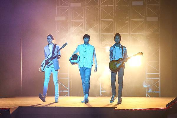 宇宙人001-2.jpg 宇宙人001-2.jpg