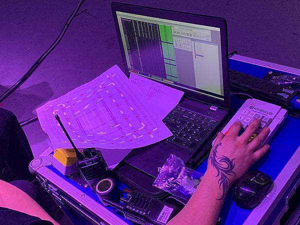 Cheer-008-3.jpg Cheer-008-3.jpg