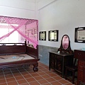 p221.jpg