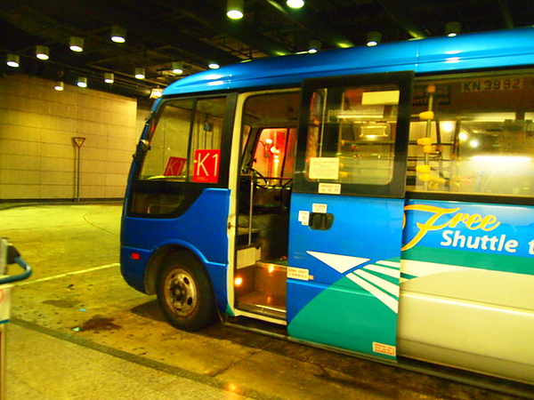 從九龍轉K1巴士可以到左敦站，前往恆豐酒店