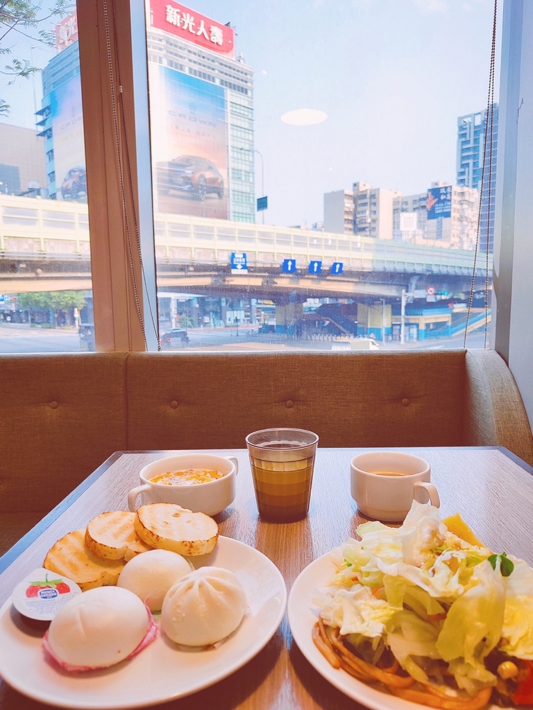 [心得] 台北 洛碁大飯店南京館 出差兩千元好選擇