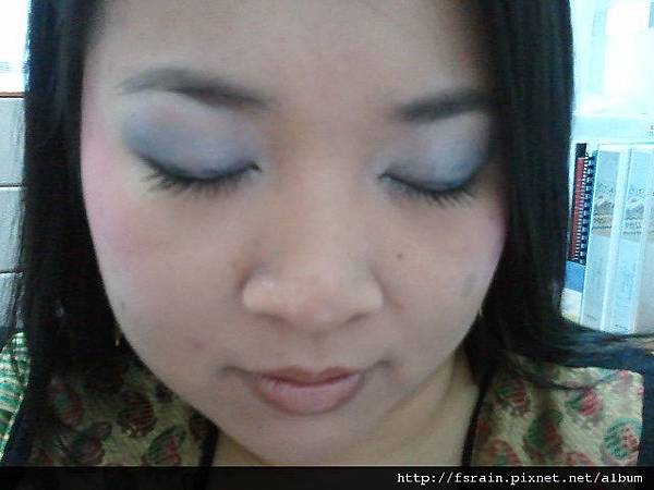 ISMINE78pcPalette-Silvery Grey Smoke12-eyesclosed.jpg