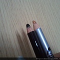 Eyeliners-Essence Black & AmuSe Gold2