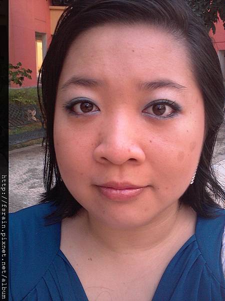 Office Week LOTD-21Mar12-AmuSe Big Fan Makeup Kit-Blue16