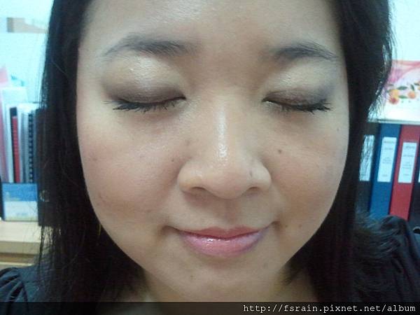 Office Week LOTD-22Mar12-AmuSe Big Fan Makeup Kit-Earth Tones3