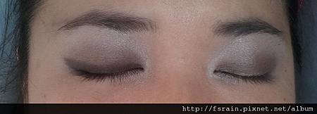 Pictorial-Sparkly Smokes 4 Candlelight Dinner-27-Liner shadow on right eye